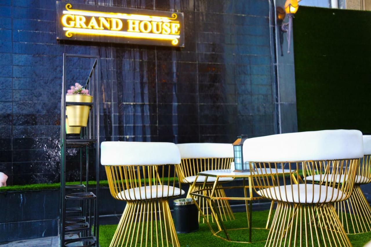 Grand House Hotel Abha Bagian luar foto